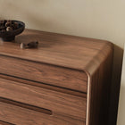 Buffet bas avec rangement fermé et plateau renforcé